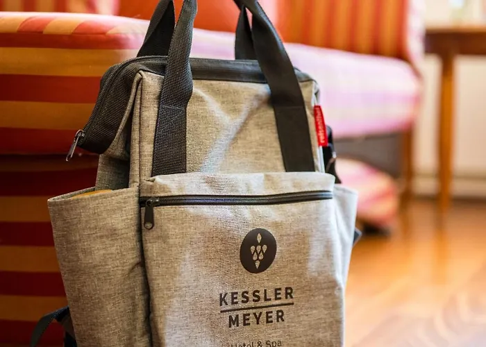 Moselromantik Kessler Meyer 호텔 4*